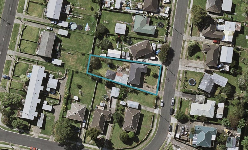 25 Williams Crescent, Otara, Auckland - Carousel 1