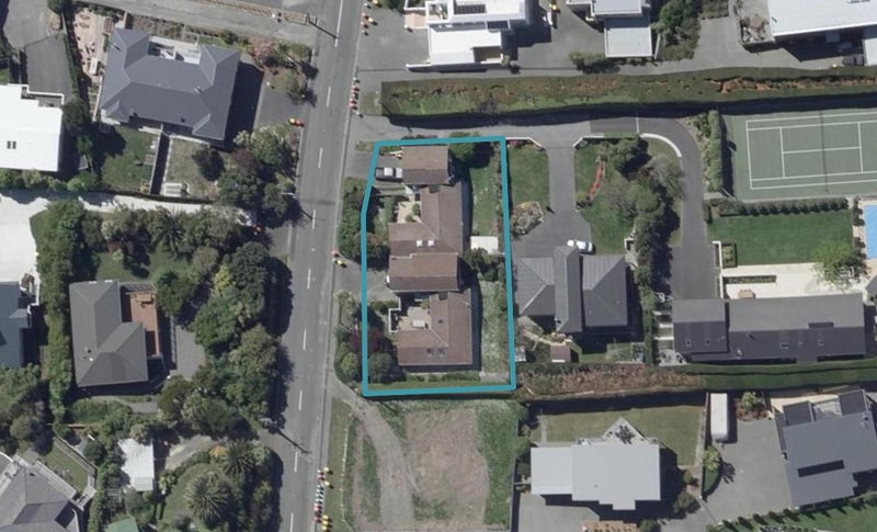2/235A Mount Pleasant Road, Mount Pleasant, Christchurch - Carousel 1