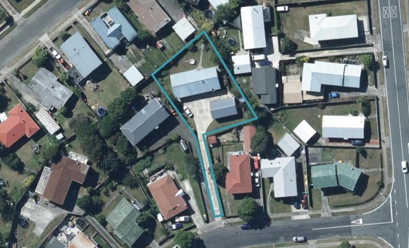 71 Beaumaris Crescent, Ascot Park, Porirua - Carousel 1