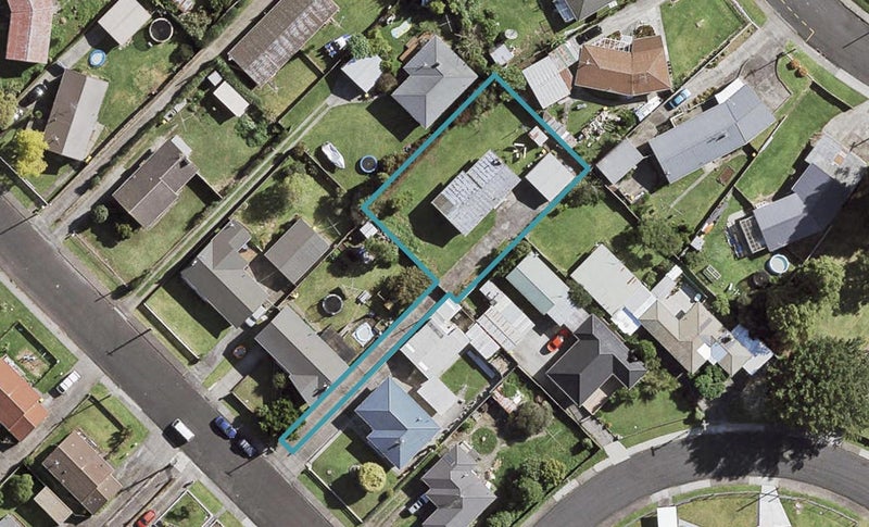 42 Ferguson Street, Manurewa East, Auckland - Carousel 1