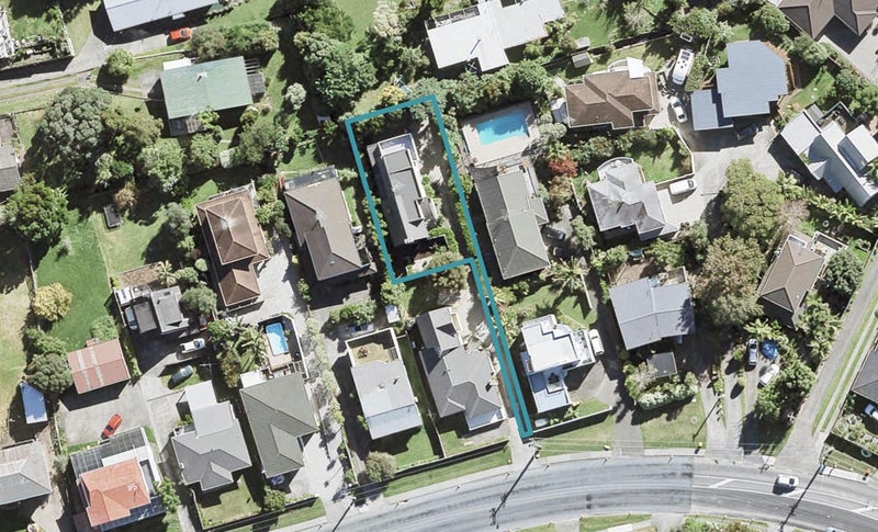 137A Carlisle Road, Northcross, Auckland - Carousel 1
