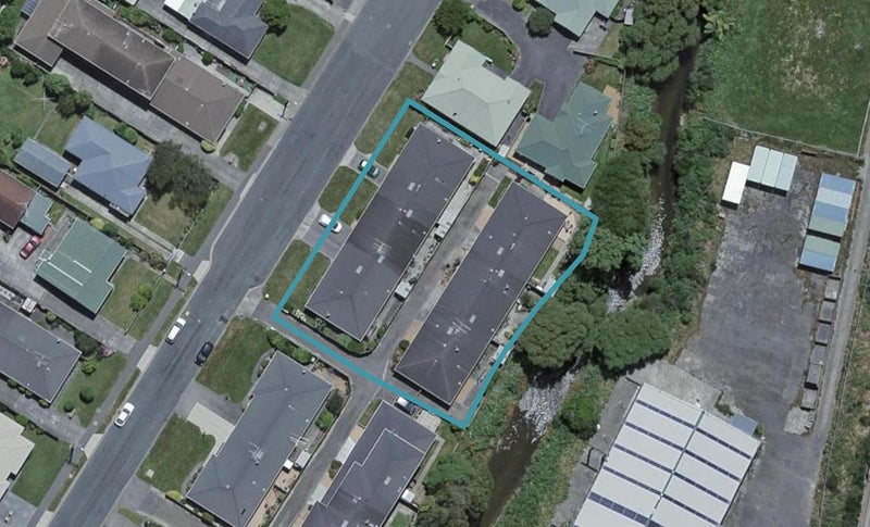 100 Oxford Street, Tawa, Wellington - Carousel 1