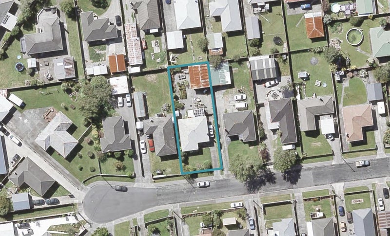 12 Dunn Street, Wainuiomata, Lower Hutt - Carousel 1