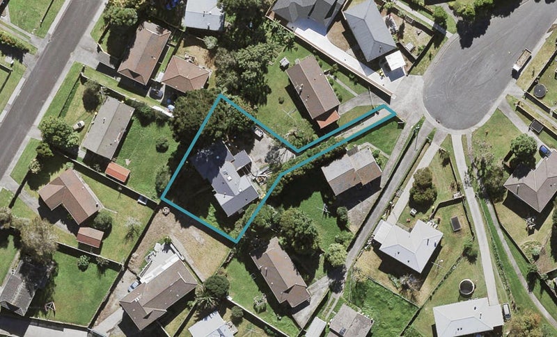 27 Rena Place, West Harbour, Auckland - Carousel 1