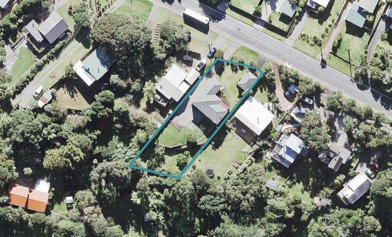 1117 Huia Road, Huia, Auckland - Carousel 1