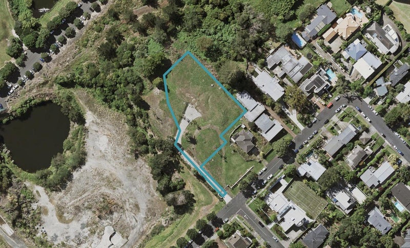 10 Rangitira Avenue, Takapuna, Auckland - Carousel 1