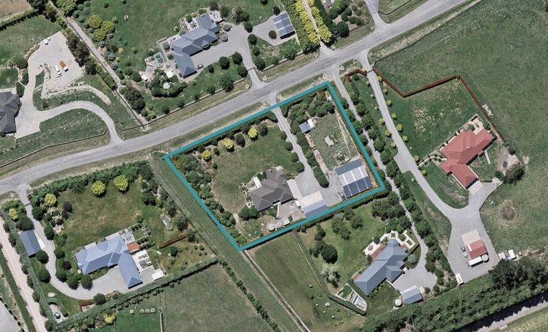 11 Truro Close, Ohoka, Kaiapoi - Carousel 1