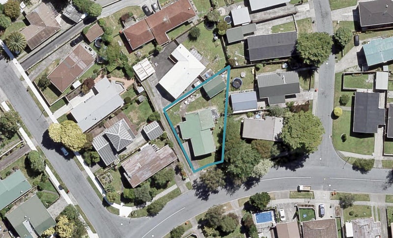 13 Montana Road, Totara Park, Upper Hutt - Carousel 1