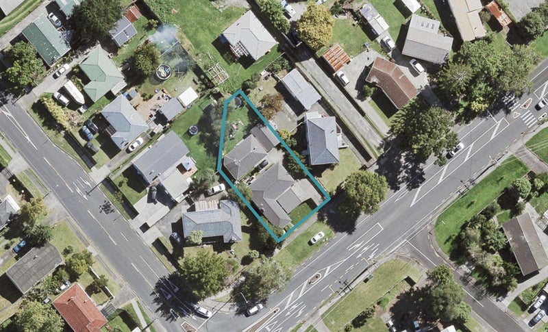 163 Henderson Valley Road, Henderson, Auckland - Carousel 1