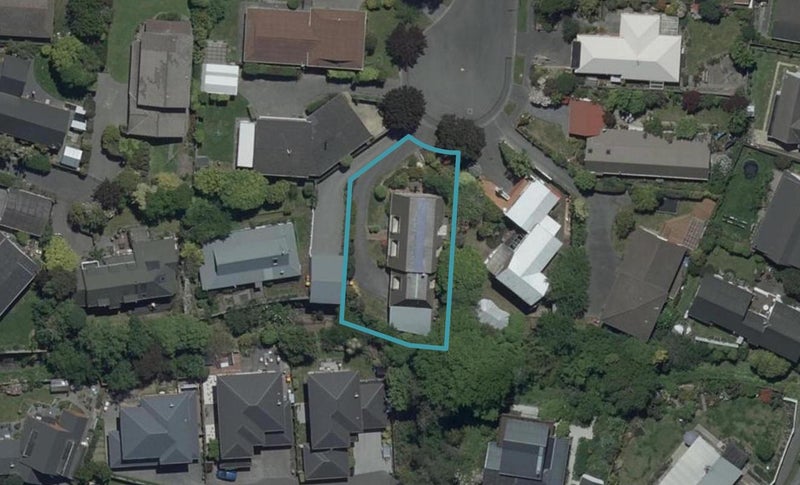 8 Banff Place, Avonhead, Christchurch - Carousel 1