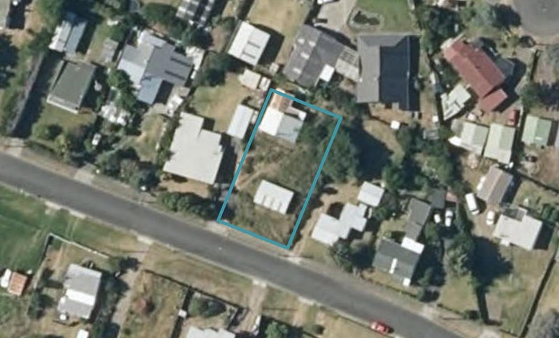 37 Pratt Avenue, Foxton Beach, Foxton - Carousel 1