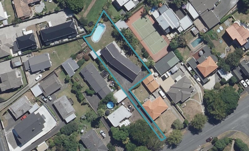 22 Maeroa Road, Beerescourt, Hamilton - Carousel 1