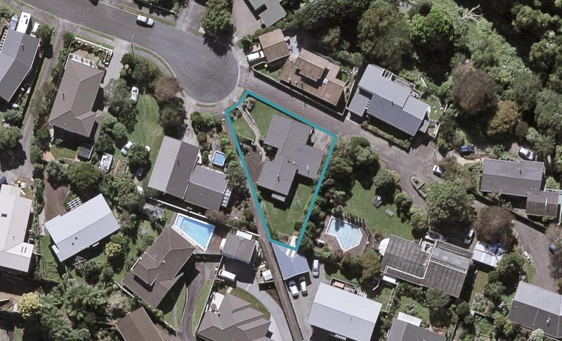 27 Montana Place, Merrilands, New Plymouth - Carousel 1