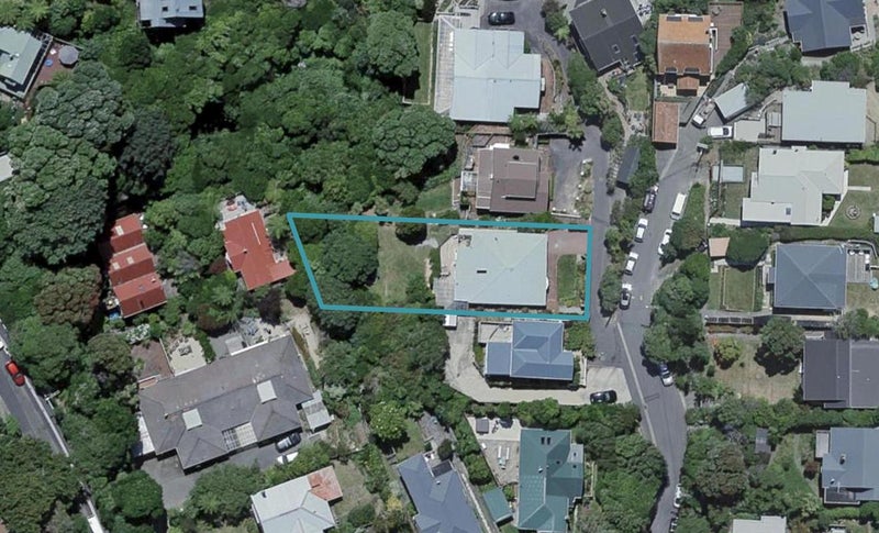21 Highland Crescent, Wadestown, Wellington - Carousel 1