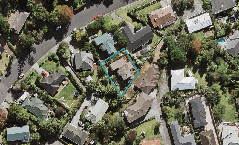 12A Stephen Lysnar Place, Hillsborough, Auckland - Carousel 1