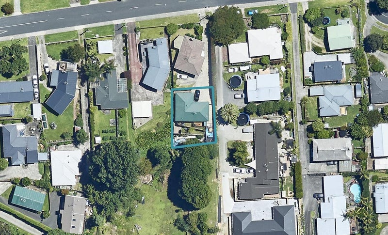 298 Darraghs Road, Brookfield, Tauranga - Carousel 1