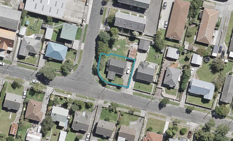 7 Rumgay Street, Fairfield, Lower Hutt - Carousel 1