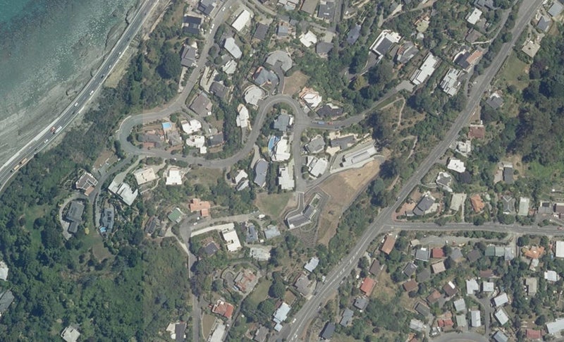 64 The Cliffs, Britannia Heights, Nelson - Carousel 1