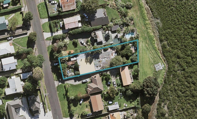 8 Mona Avenue, Mangere Bridge, Auckland - Carousel 1