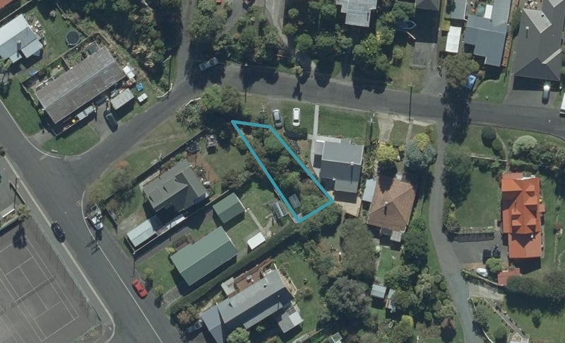 15A Greenacres Street, Macandrew Bay, Dunedin - Carousel 1