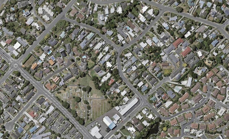 24 Sweetman Avenue, Paraparaumu Beach, Paraparaumu - Carousel 1