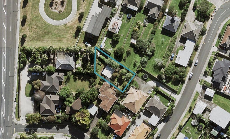 2D Kelsey Crescent, Hillsborough, Auckland - Carousel 1