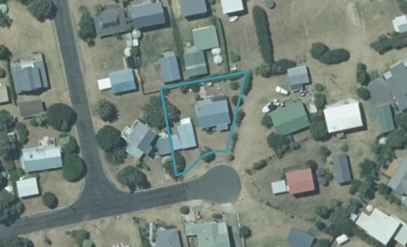 18 Hicks Place, Cooks Beach - Carousel 1