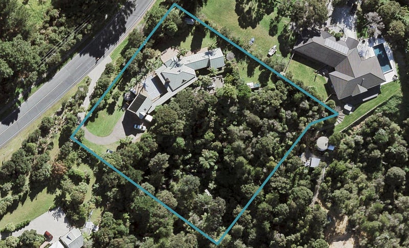 273 Paremoremo Road, PAREMOREMO, AUCKLAND - Carousel 1