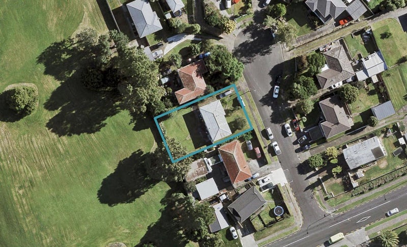 6 Ranger Place, Wattle Downs, Auckland - Carousel 1