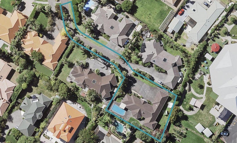 10 The Mews, Shamrock Park, Auckland - Carousel 1