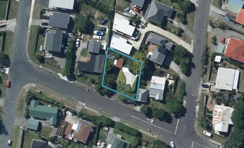 5 John Street, Titahi Bay, Porirua - Carousel 1