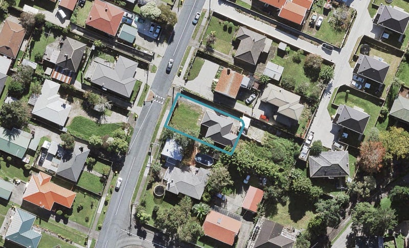 43 Kelwyn Road, Kelston, Auckland - Carousel 1