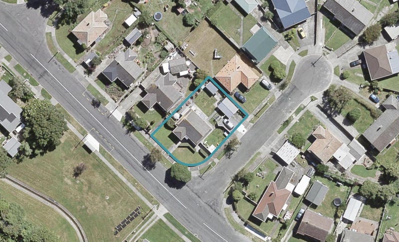 97 Waddington Drive, Naenae, Lower Hutt - Carousel 1