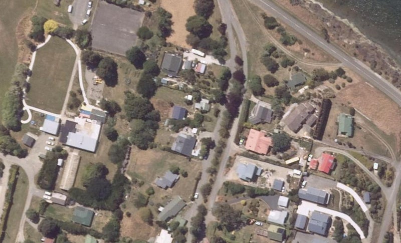 8 Burnett Street, Kakanui, Oamaru - Carousel 1