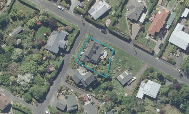 15 Huia Street, Saint Leonards, Dunedin - Carousel 1