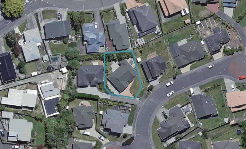 31 Ring Lane, Paparangi, Wellington - Carousel 1