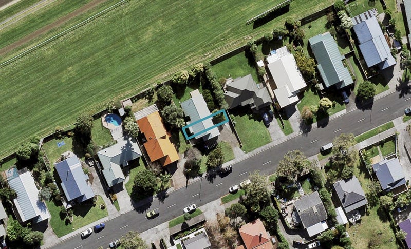 3/61 Wingate Street, Avondale, Auckland - Carousel 1