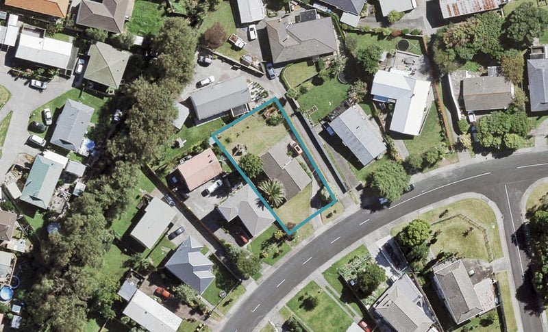 35 Brunner Road, Glen Eden, Auckland - Carousel 1