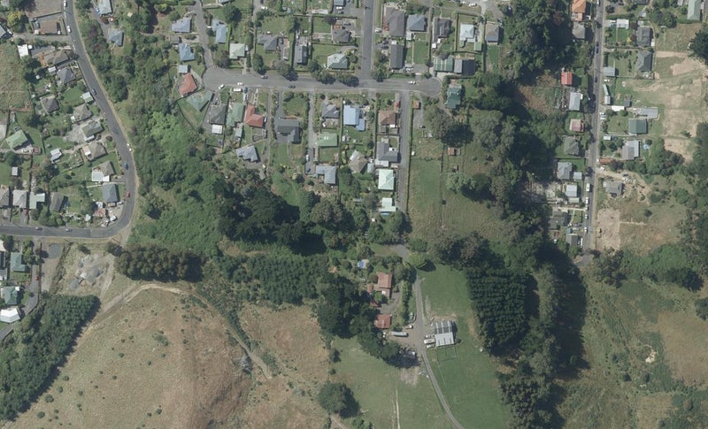 6B Tomkins Street, Green Island, Dunedin - Carousel 1