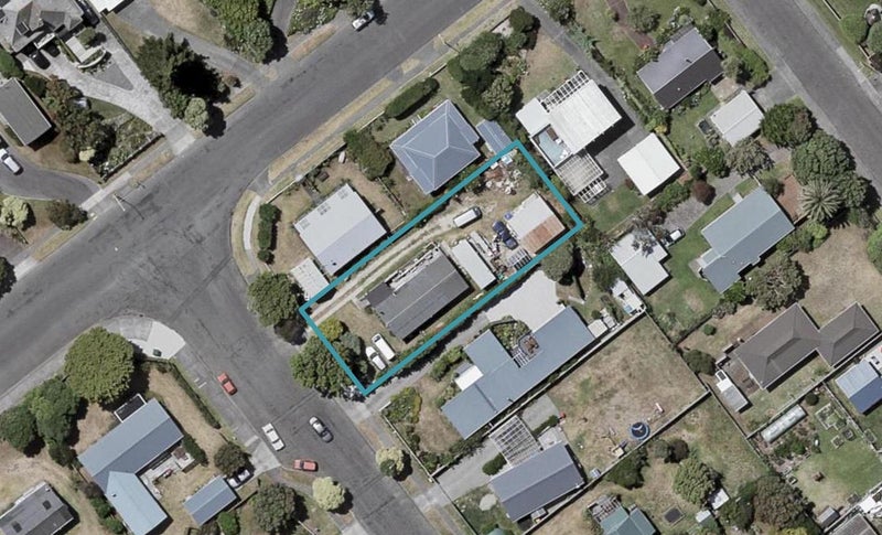 3 Eruini Street, Waikanae Beach, Waikanae - Carousel 1