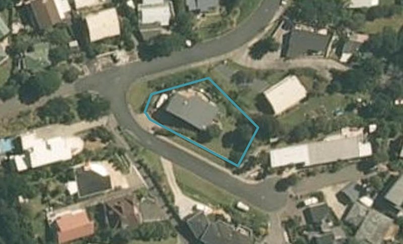 15 Ocean View Road, Hatfields Beach, Orewa - Carousel 1