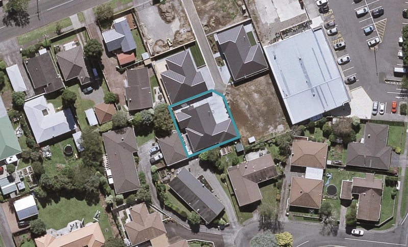 6 Market Lane, Westown, New Plymouth - Carousel 1