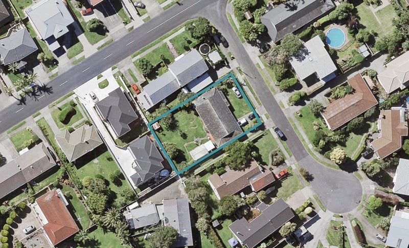 3 Pedersen Place, Bucklands Beach, Auckland - Carousel 1