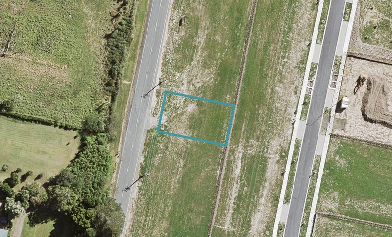 97 Station Road, Kumeu - Carousel 1