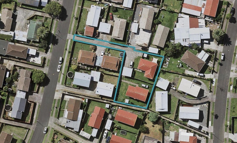 2/15 Coombe Avenue, Otara, Auckland - Carousel 1