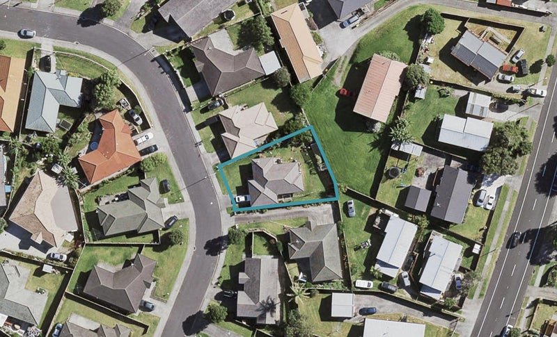 82 Pitt Avenue, Clendon Park, Auckland - Carousel 1