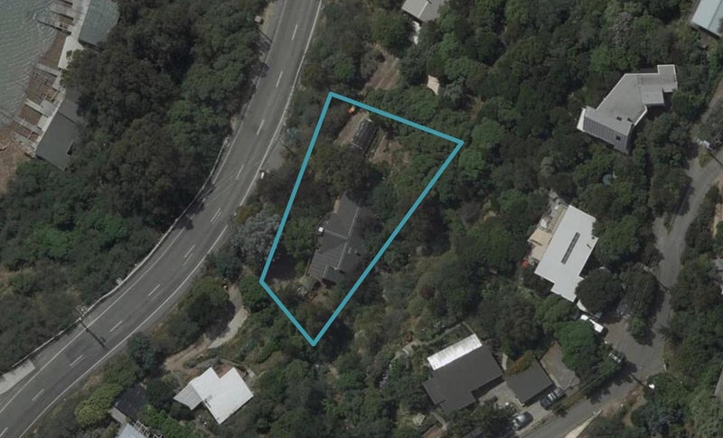 358 Marine Drive, Charteris Bay, Lyttelton - Carousel 1
