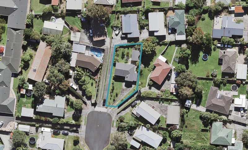 12 Orchid Place, Te Atatu South, Auckland - Carousel 1