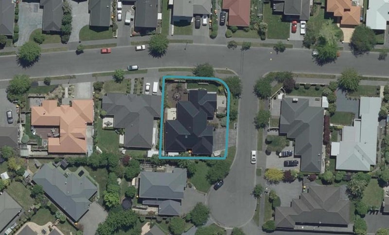 2 Hemsworth Mews, Casebrook, Christchurch - Carousel 1