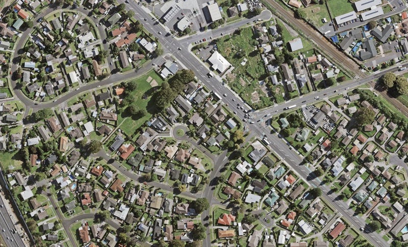 3E Tulloch Place, Conifer Grove, Takanini - Carousel 1